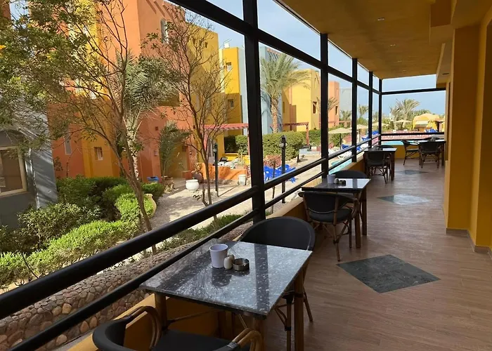 Amazing 2br - Al Dora Resort,