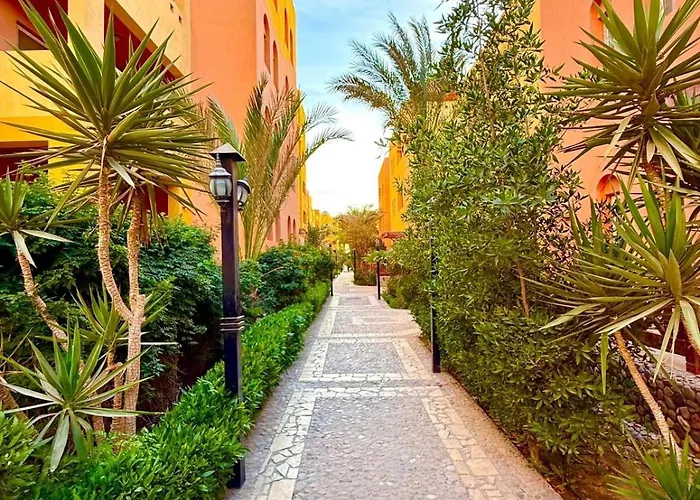 Amazing 2br - Al Dora Resort, Daire *